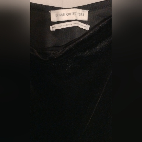 Urban Outfitters Elegant Black Jumpsuit - Picture 3 of 7